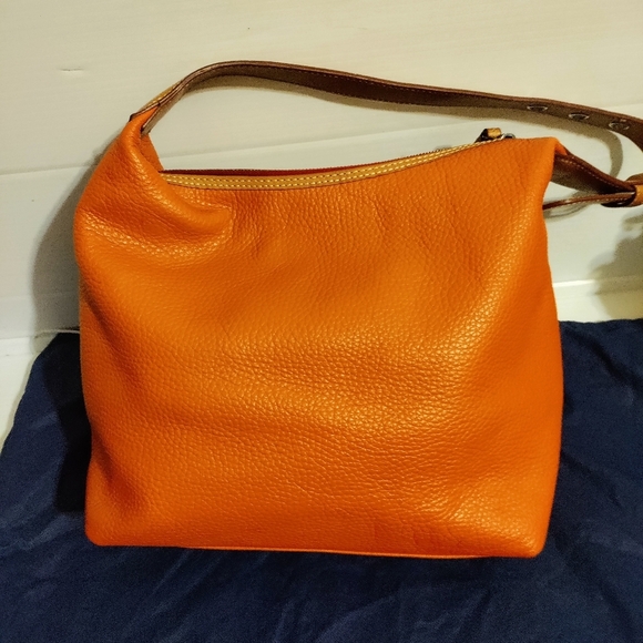 Vintage Dooney  Patterson PERFECT for fall. A rich orange color. - Picture 3 of 13